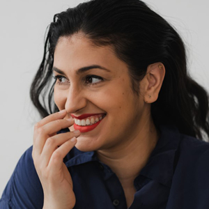 Autorinnenbild von Aida Baghernejad